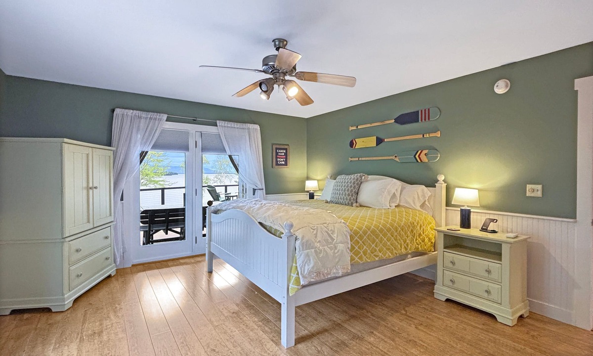 Beaver Cove House | Sunset Lodge (Waterfront on Moosehead Lake with Breathtaking Views!)