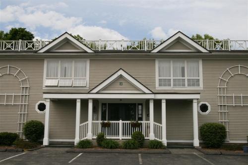 Pittsfield Hotel | The Central Downtown Inn Suites