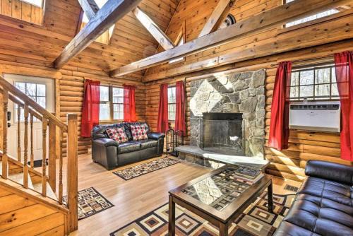 Pleasant Mount House | The Log Cabin At Equestrian House