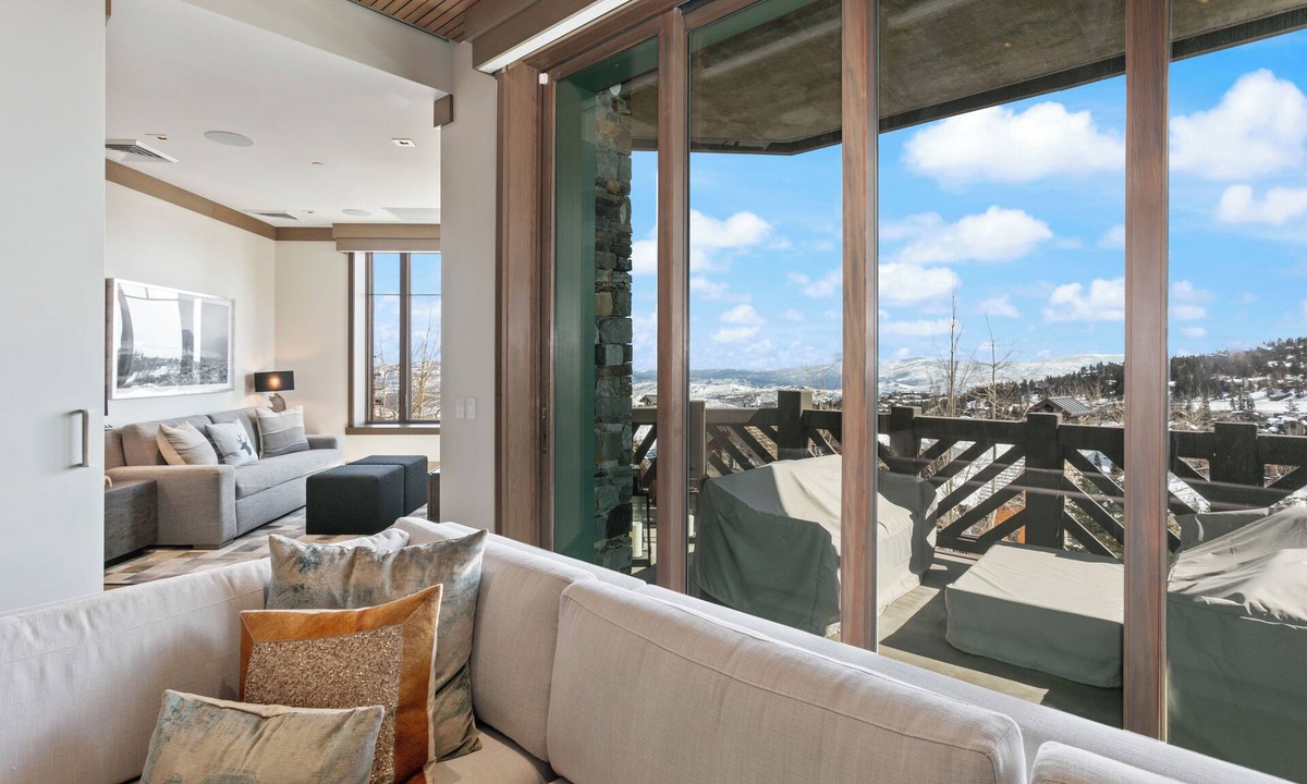 Empire Pass Condo | The Residences at The Tower - 3 Bedroom Condo Deluxe #6 by Deer Valley Resort