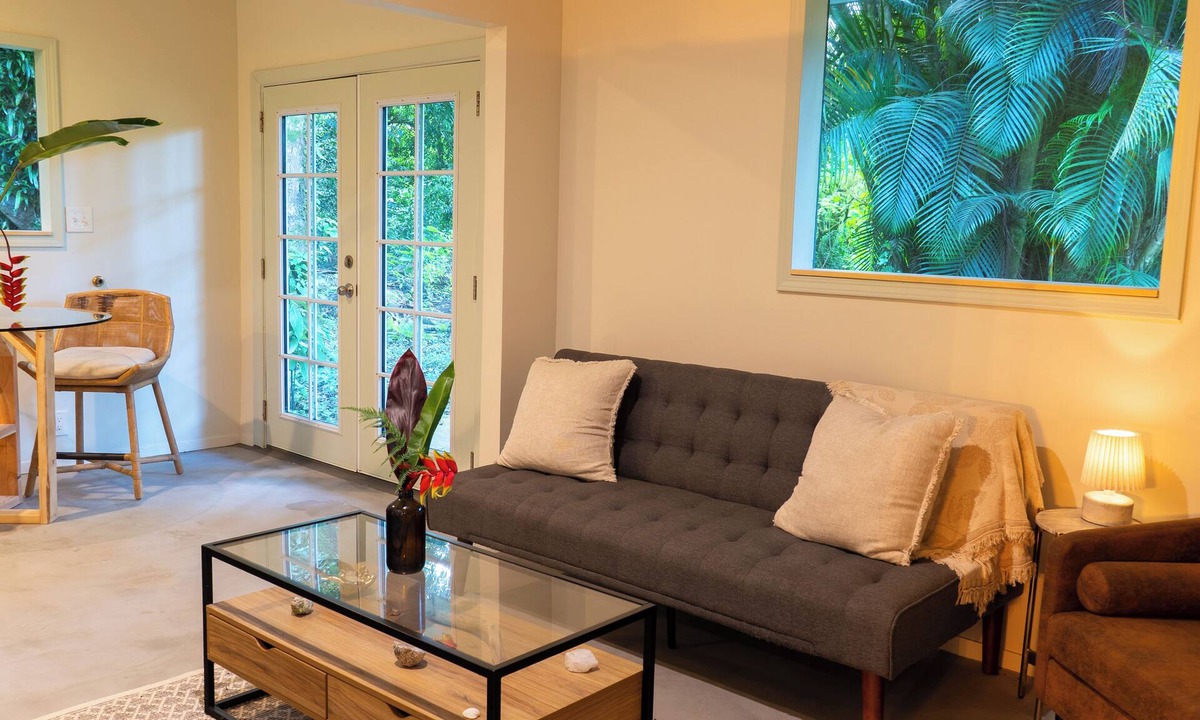 Mountain View House | The ‘Ulu Suite - Jungle Bungalow on 10 Acres- close to all!