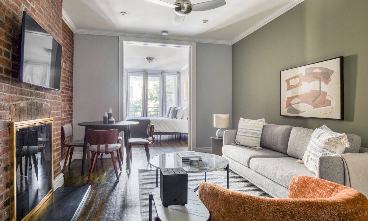 Ukrainian Village Apartment | Trendy East Village 2BR w/W/D, nr restaurants, by Blueground