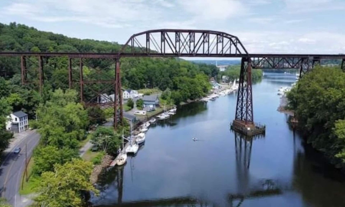 Kingston Apartment | Unique Waterfront Loft: Rondout Creek Kingston, NY