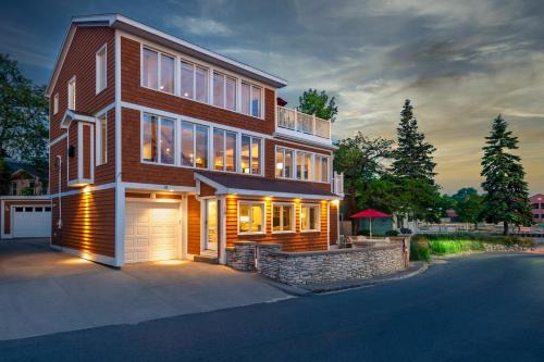 South Haven House | Upscale Waterfront Home w/Panoramic Views on Lake Michigan!