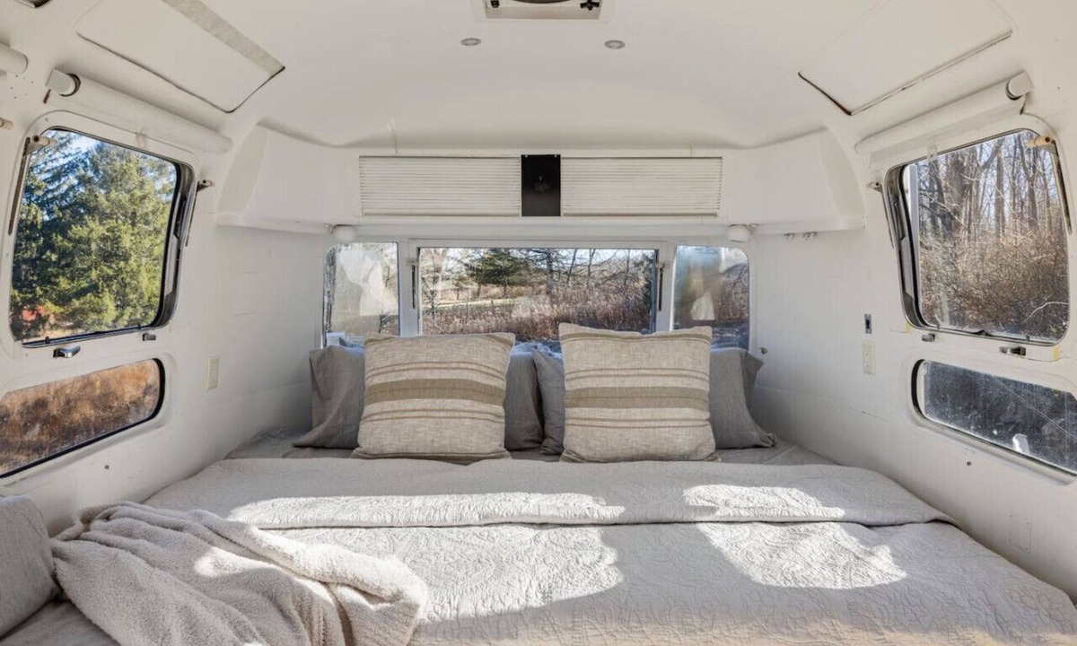 Oak Hill House | Upstate NY Airstream Retreat