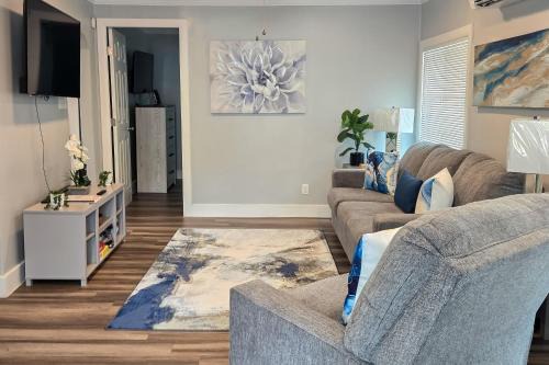 Buckroe Beach House | Walk to Beach: Hampton Home w/Grill!