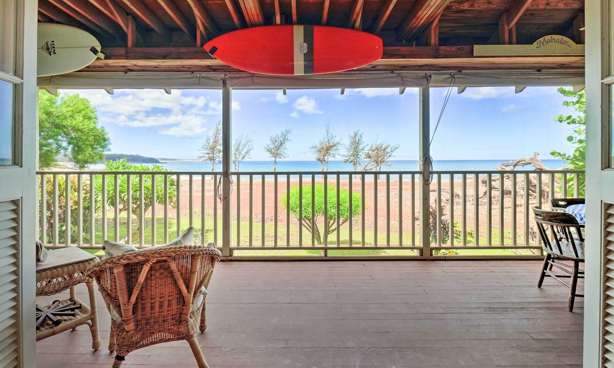 Maunaloa House | Walk to Beach: Paniolo Hale Townhome w/Ocean View