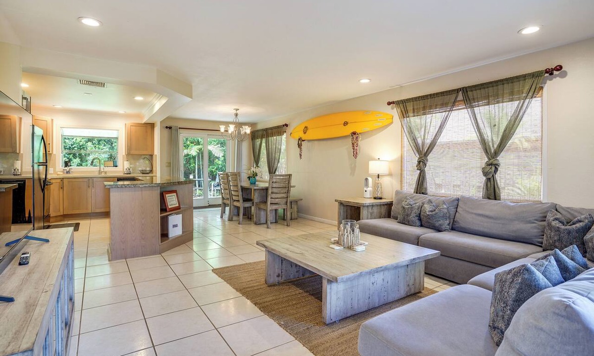 Pupukea House | Walk to Sunset Beach! Extended Escape w/Patio