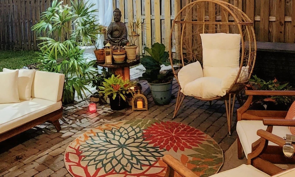 Sunrise House | Warm Sundrenched 3BDR-bungalow in Sunrise w/Patio. Family & Pet friendly!