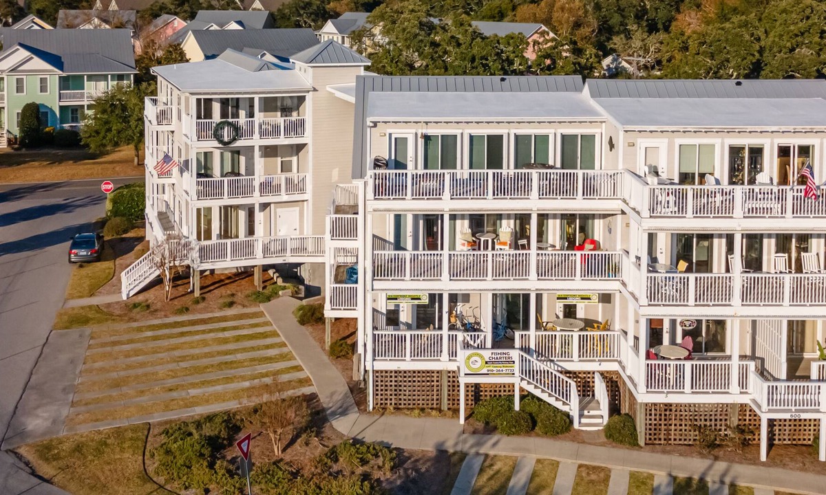 Southport Condo | Waterfront #3 King/Studio 1BR- Waterfront Downtown Southport- NO HIDDEN FEES!