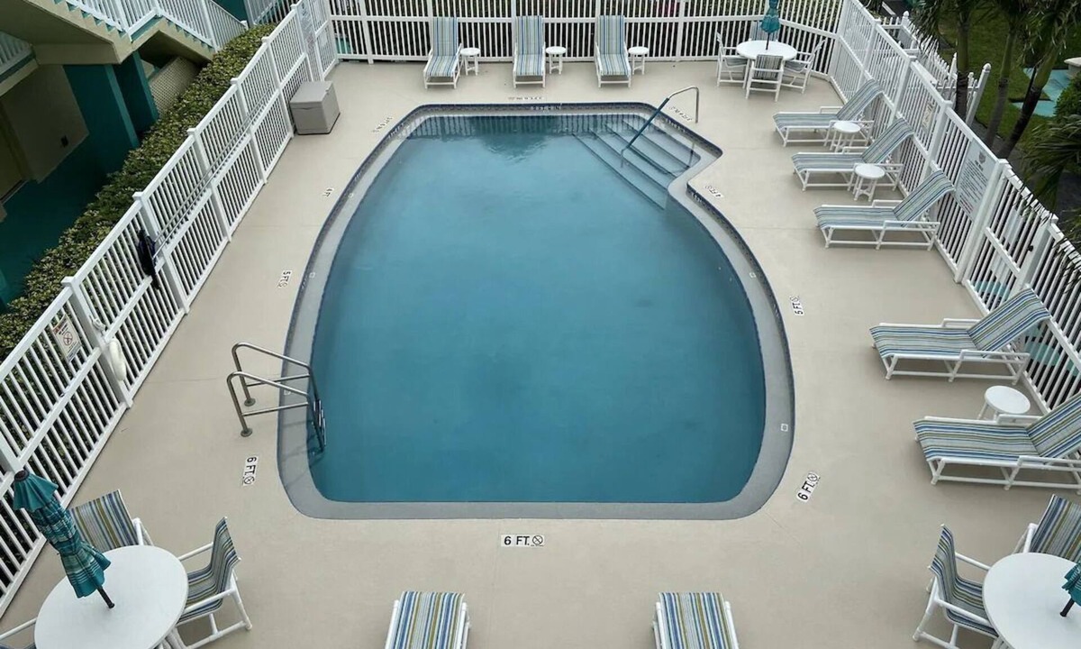 Indialantic By The Sea Resort | Waterfront Indialantic Stay | 1 Unit | Near Beach Access