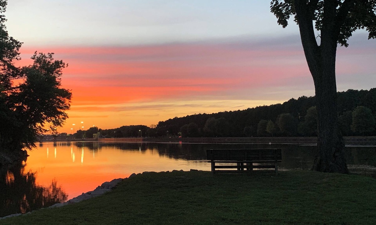 Dickson County House | Water’s Edge, a peaceful retreat on the Cumberland River, close to Nashville