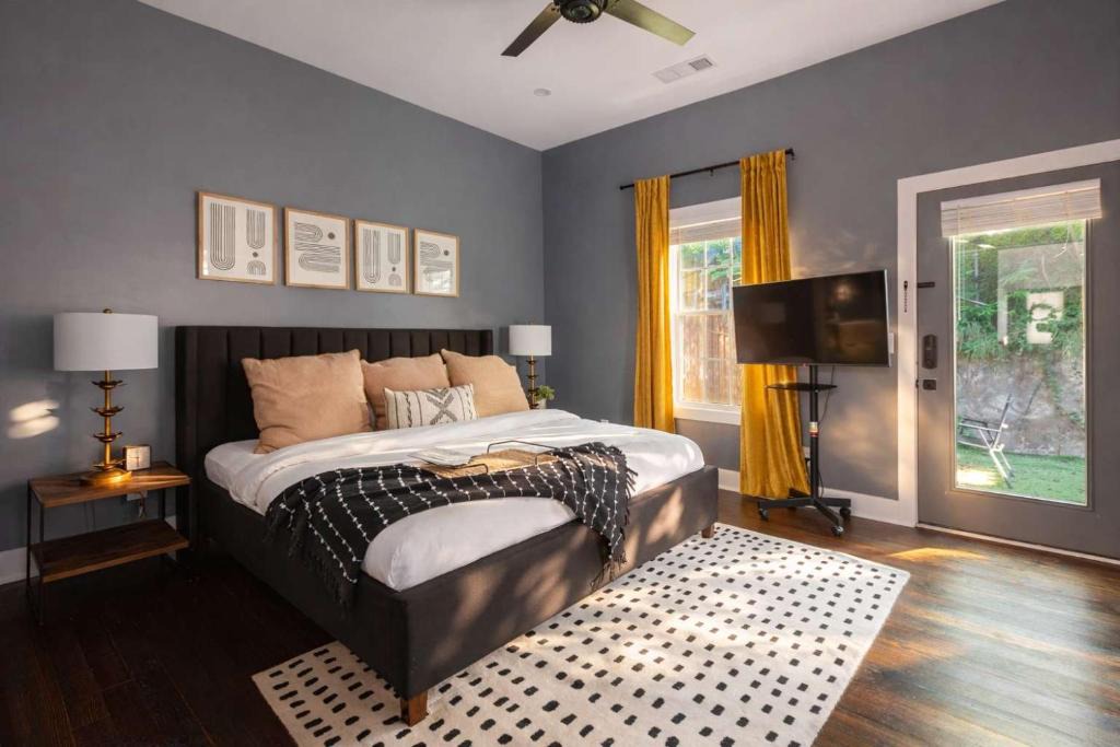 Reynoldstown Apartment | Whiskey Neat