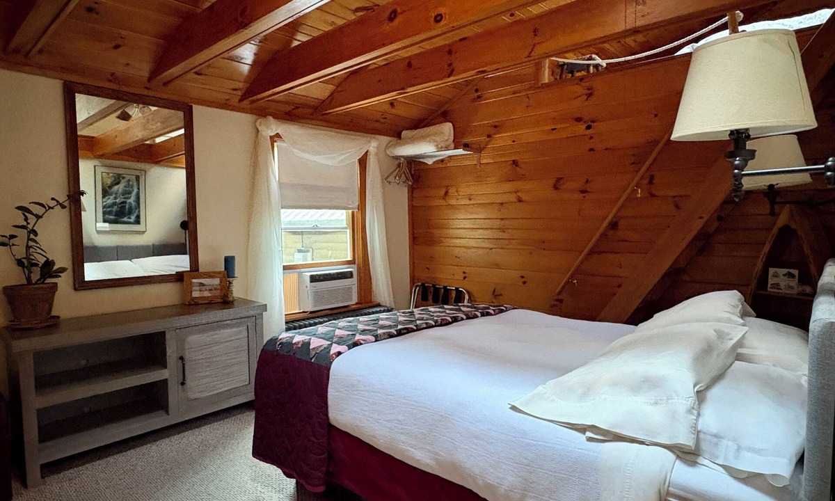 Wilmington Bed & Breakfast | Whiteface Farm Adirondack Bed and Breakfast