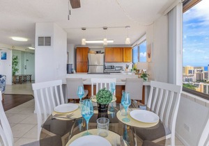 2bed/2bath Penthouse Ocean View.Recent Luxurious Renovation