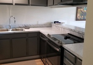 Apartment in town-walking distance to everything