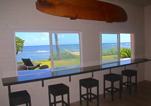 Coconut Cabana Stunning North Shore direct beach/ocean front home Waialua 30 nts