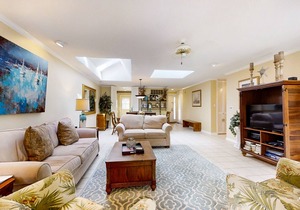 Dog-friendly lagoon-view condo w/ tennis - close to the beach!