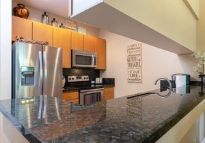 EXQUISITE REMODEL-SLEEPS 8-WELL EQUIPPED-AC-METICULOUS CLEANING
