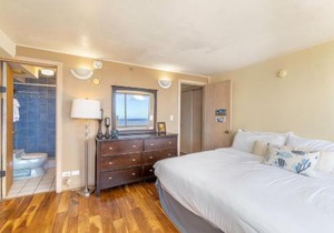 Hawaiian Monarch Penthouse 402