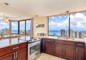 Hawaiian Monarch Penthouse 402