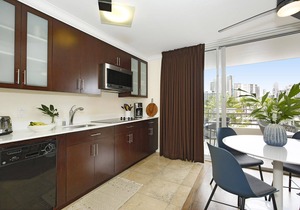 Heart of Waikiki Corner Unit just a short walk to Beach and Restaurants!