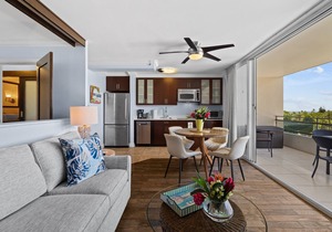 Heart of Waikiki With Partial Ocean View! Washlet! FREE Off-site Parking!