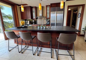 Ko Olina Beach Tower, Luxury 2BR&2BA Villa with Ocean + Pool Views, 2025 Upgrade