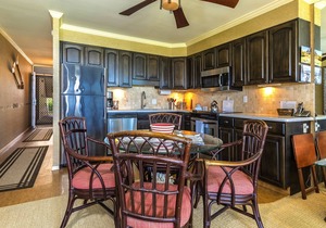 Leinaala Oceanfront #204 2nd Floor unit, Panoramic Ocean View, Great Rates!