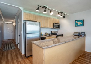 Leinaala Oceanfront #304 Oceanfront Condo with Panoramic Ocean Views! A/C