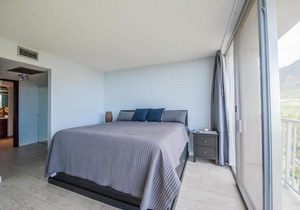 Makaha Valley Condo
