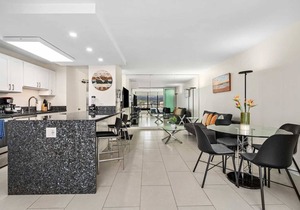 Monthly Discovery Bay 3717 Mountain/City Views 2 Bd 1Ba 2 Queen Beds