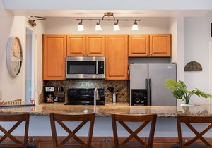 NEWLY UPDATED-SLEEPS 8-WELL EQUIPPED-AC-METICULOUS CLEANING