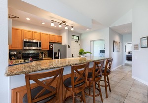 NEWLY UPDATED-SLEEPS 8-WELL EQUIPPED-AC-METICULOUS CLEANING