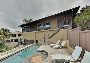Ocean-View All-Suite Oasis: Private Pool, Lanai – Near Magic Sands Beach