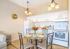 Ocean View Oasis with Free Parking, A Waikiki Gem!