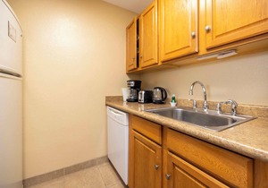 Oceanfront MB202 - Ma'alaea Maui Condo with Spectacular Ocean Views; 1BR/1BA