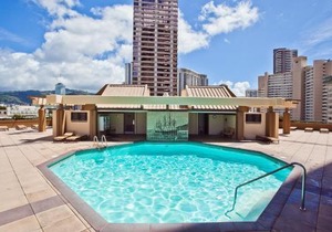 One Bedroom Discovery Bay Condos with Kitchen, Free Wifi & Amazing Views