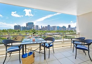 Regency on Beachwalk #71