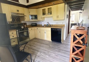 Romantic Villa-Lovely Pond & Ocean View Studio