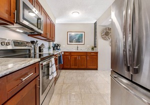 Sweeping Unobstructed Ocean Views, Luxury Beachfront Condo, Wonderful Lanai