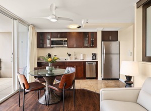 Regency Beachwalk | Waikiki