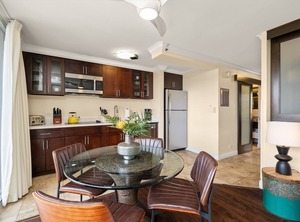 Regency Beachwalk | Waikiki