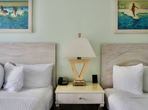 Hotel La Croix | McCully - Moiliili