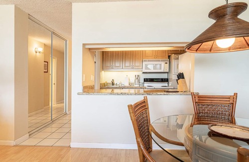 Kihei Condo | 1-bedroom condo, short walk to Kamaole Beach - Great Fall 2025 rates!