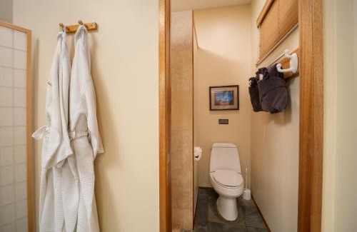 Kihei Apartment | Aloha Aku Bamboo2 Suite - A Serene Retreat by the Shore