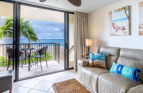 Makaha Condo | Beautiful, Remodeled First Floor Condo: 3 Steps to the Beach (HP104)