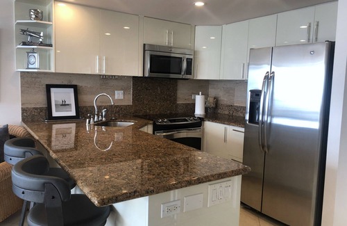 Waikiki Condo | Breathtaking Ocean and Yacht Harbor Views! #1482