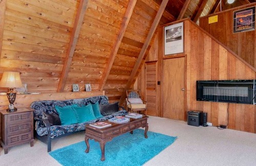 Volcano Cabin | Cabin ∙ 1 bedroom ∙ 4 guests