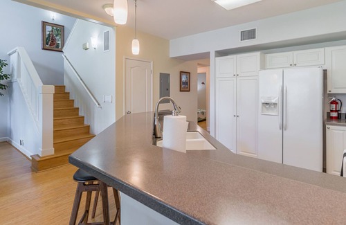 Ko Olina House | Contemporary 3 Bed, 3 Bath Townhome in Ko Olina Kai Golf Estates.